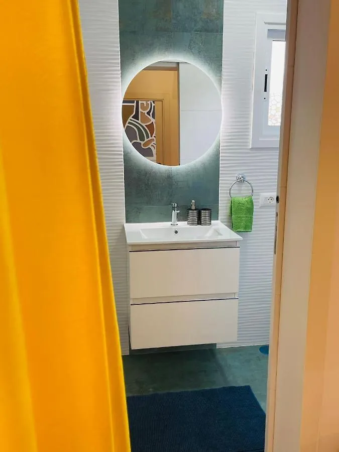 La Dolce Vita Penthouse 2 Bedroom Apartment アロナ
