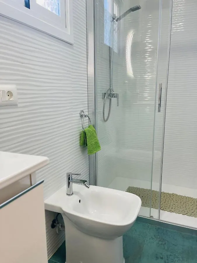 La Dolce Vita Penthouse 2 Bedroom Apartment アロナ スペイン