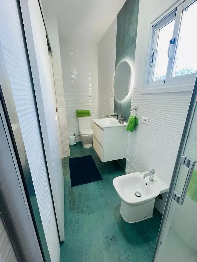 La Dolce Vita Penthouse 2 Bedroom Apartment Arona