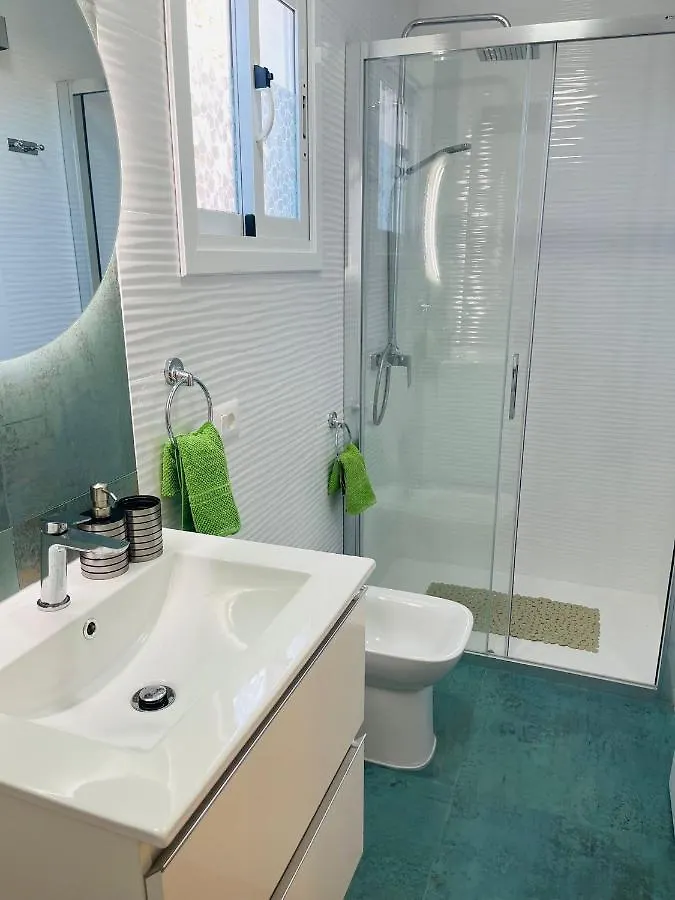 La Dolce Vita Penthouse 2 Bedroom Apartment Arona