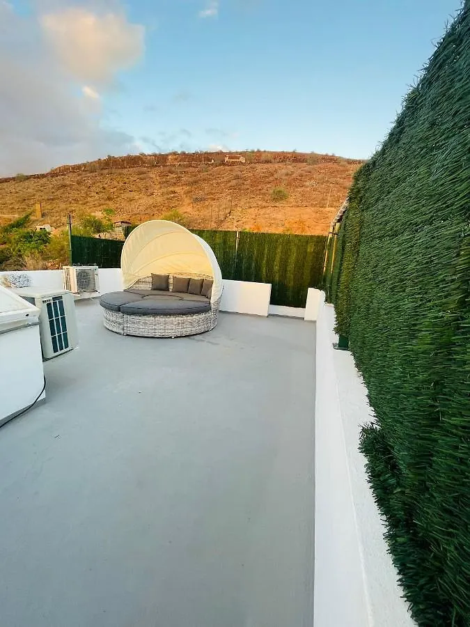 La Dolce Vita Penthouse 2 Bedroom Apartment アロナ